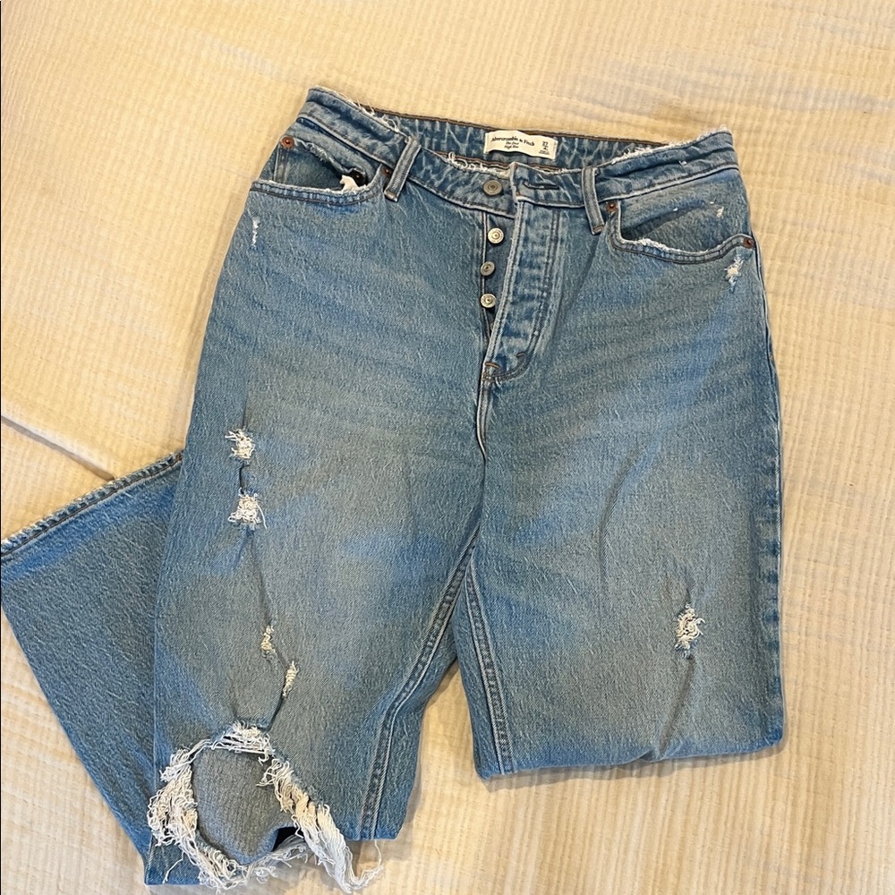 Abercrombie & Fitch Light Blue “The Dad High Rise” Curve Love Jeans